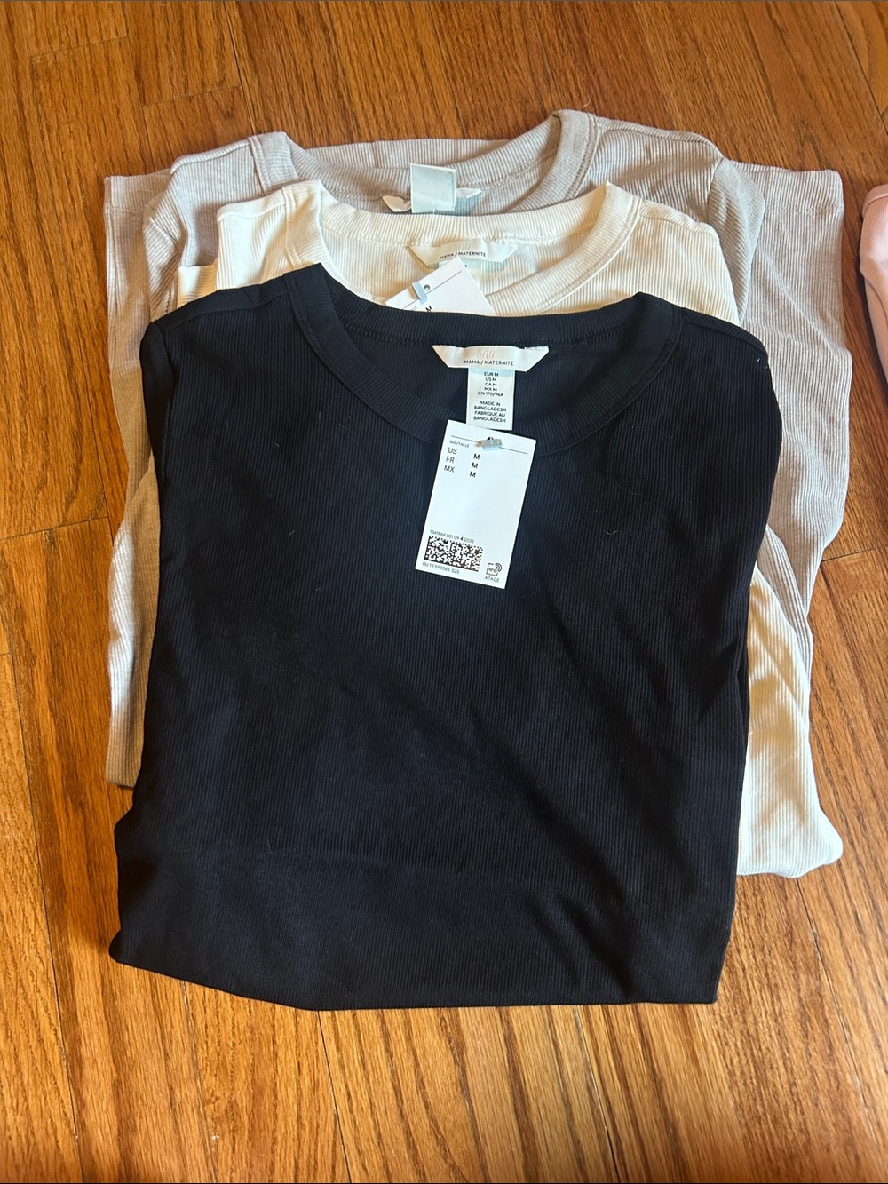 H&M Women's Short Sleeve ribbed Crewneck Tees  (3-Pack) and Pink t shirt